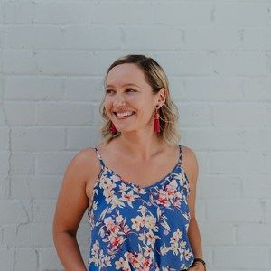 Meet your Posher, Laura